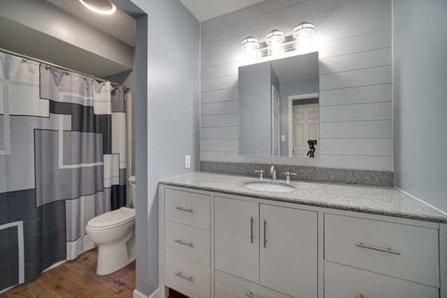 245 W Joliet Street 205, Schererville, IN 46375