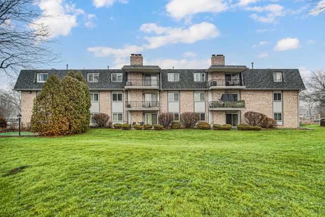 245 W Joliet Street 205, Schererville, IN 46375