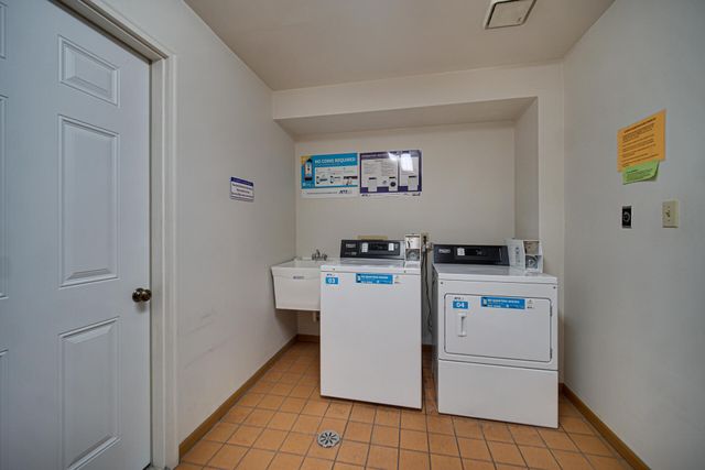 245 W Joliet Street 205, Schererville, IN 46375