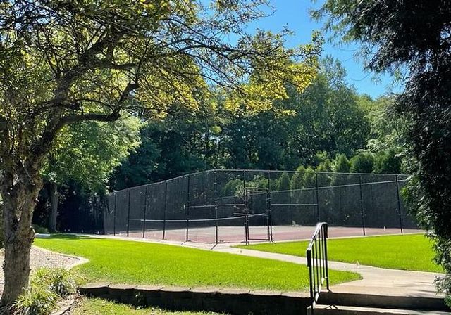 245 W Joliet Street 205, Schererville, IN 46375