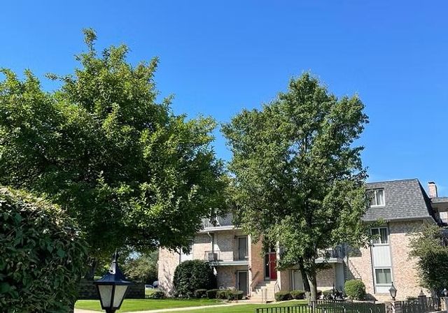 245 W Joliet Street 205, Schererville, IN 46375