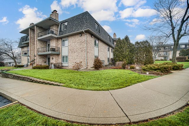 245 W Joliet Street 205, Schererville, IN 46375