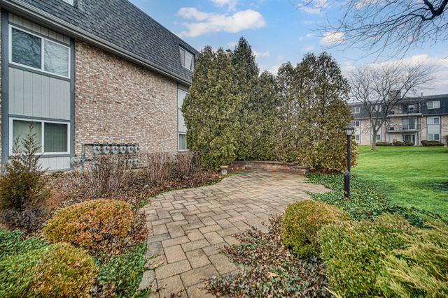 245 W Joliet Street 205, Schererville, IN 46375