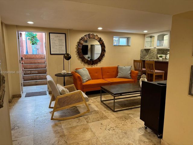 1033 NW 6th Street 1, Miami, FL 33136