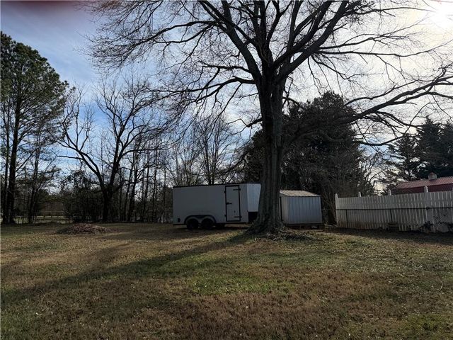 3721 Hiland Circle, Oakwood, GA 30566