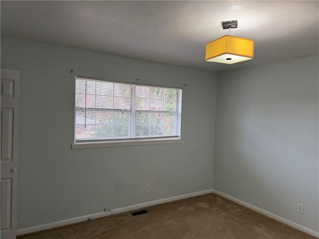 3721 Hiland Circle, Oakwood, GA 30566