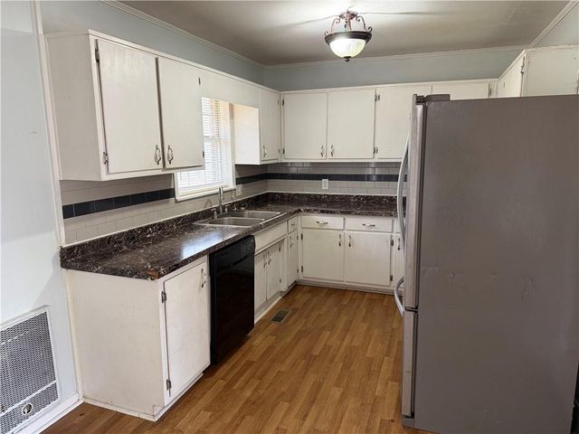 3721 Hiland Circle, Oakwood, GA 30566