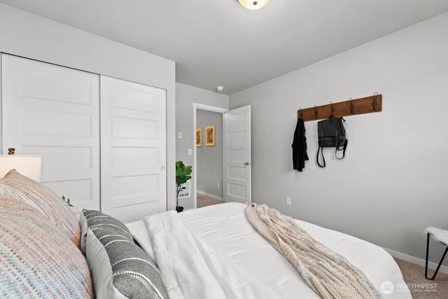 7467 45TH Place NE, Marysville, WA 98270