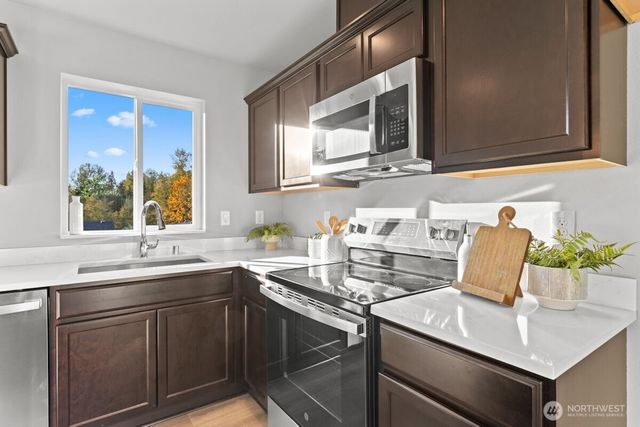 7467 45TH Place NE, Marysville, WA 98270