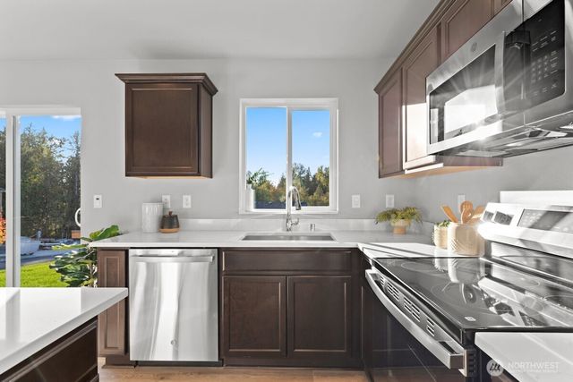 7467 45TH Place NE, Marysville, WA 98270