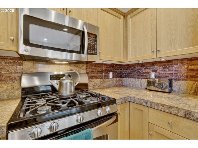 14891 Nw Elaina Ln, Portland, OR 97229