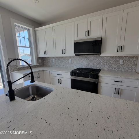 218 Sumner Avenue, Seaside Heights, NJ 08751