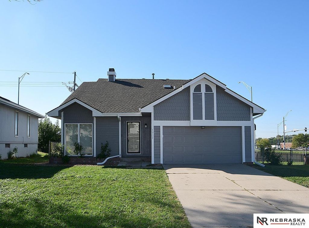 1307 Terry Drive, Bellevue, NE 68123
