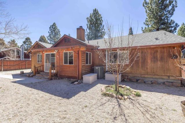 457 E Mountain View, Big Bear City, CA 92314