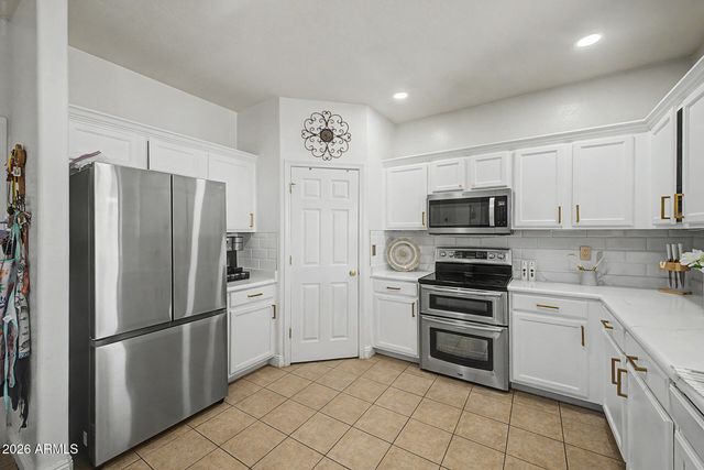 4327 W T RYAN Lane, Laveen, AZ 85339