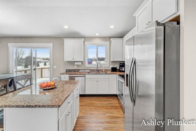 12189 Beauterra Lane, Middleville, MI 49333