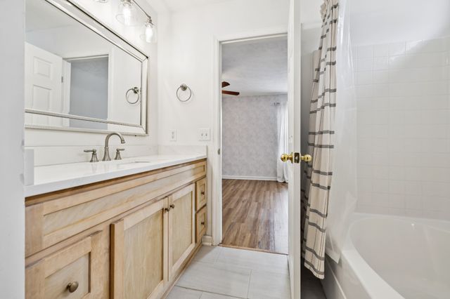 2005 Blossom Valley Ct, Mount Juliet, TN 37122