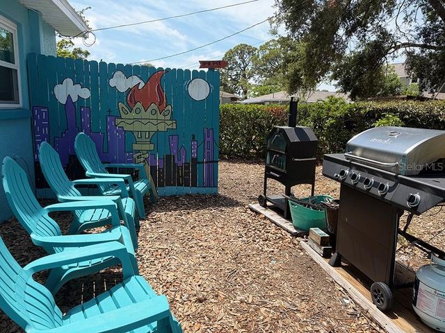 2159 BARCELONA WAY S, St Petersburg, FL 33712