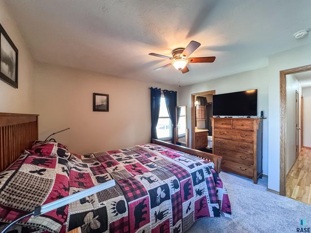 900 S Parkview Blvd Boulevard, Brandon, SD 57005