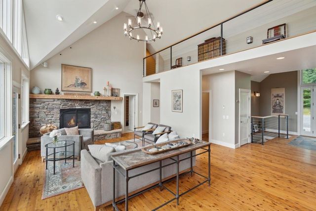 237 Points North Road, Stowe, VT 05672