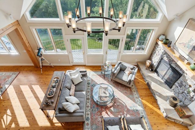 237 Points North Road, Stowe, VT 05672