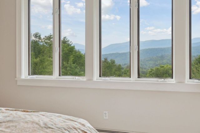 237 Points North Road, Stowe, VT 05672