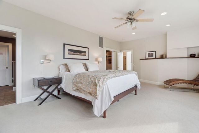 237 Points North Road, Stowe, VT 05672