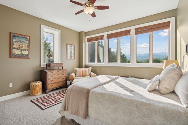 237 Points North Road, Stowe, VT 05672