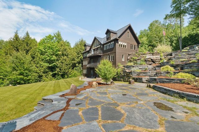 237 Points North Road, Stowe, VT 05672