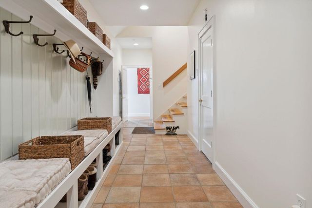 237 Points North Road, Stowe, VT 05672