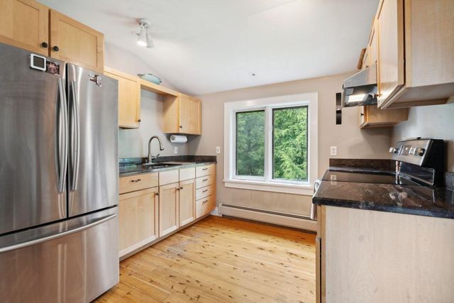 237 Points North Road, Stowe, VT 05672