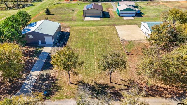 11612 Kitty Hawk Dr, Frankston, TX 75763
