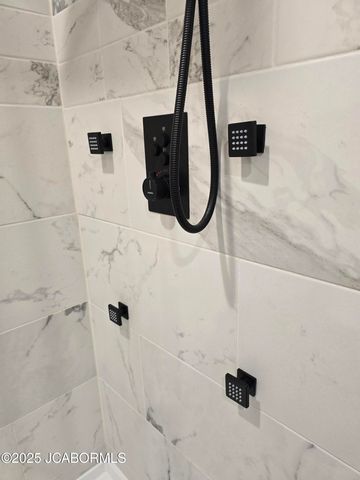 10875 BROADACRE DRIVE, Holts Summit, MO 65043