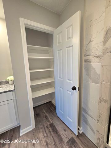 10875 BROADACRE DRIVE, Holts Summit, MO 65043