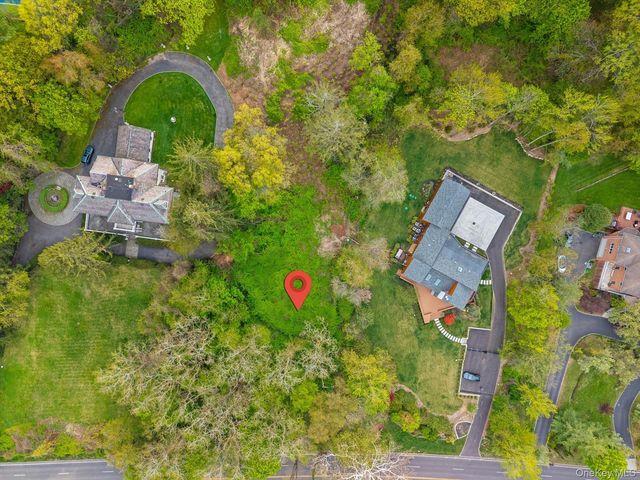 367 E Shore Road, Great Neck, NY 11023