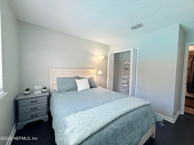 7748 PEPPER Circle E, Jacksonville, FL 32244