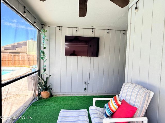 7748 PEPPER Circle E, Jacksonville, FL 32244