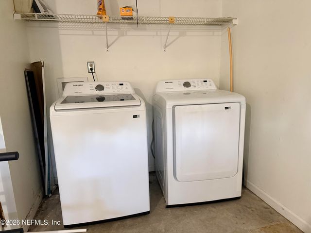 7748 PEPPER Circle E, Jacksonville, FL 32244