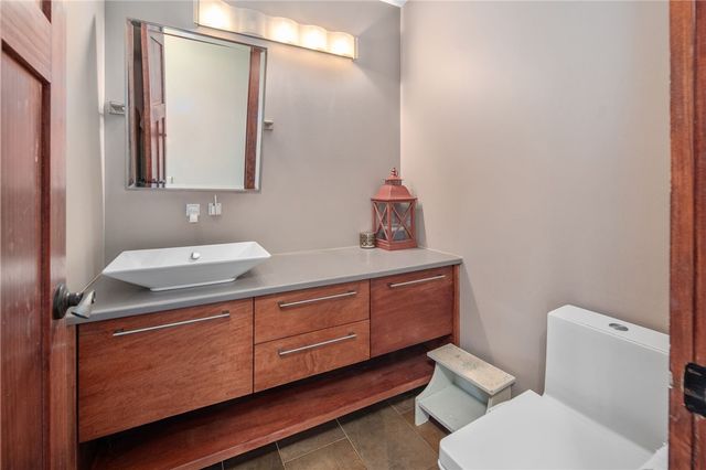 862 East Street, Oneonta, NY 13820