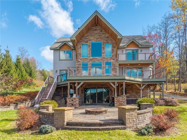 862 East Street, Oneonta, NY 13820