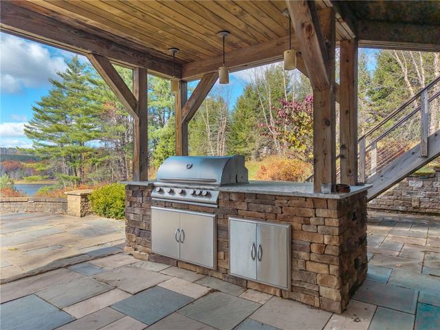 862 East Street, Oneonta, NY 13820