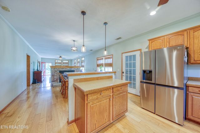 2307 Stock Creek Rd, Knoxville, TN 37920