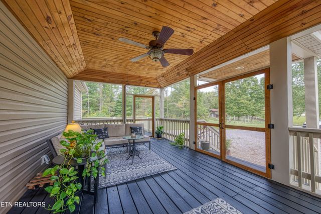 2307 Stock Creek Rd, Knoxville, TN 37920