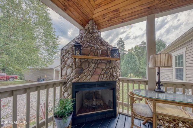 2307 Stock Creek Rd, Knoxville, TN 37920