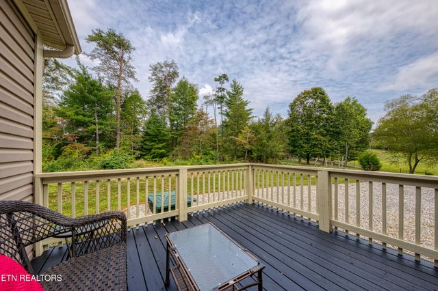 2307 Stock Creek Rd, Knoxville, TN 37920