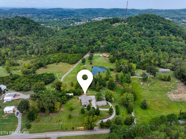 2307 Stock Creek Rd, Knoxville, TN 37920