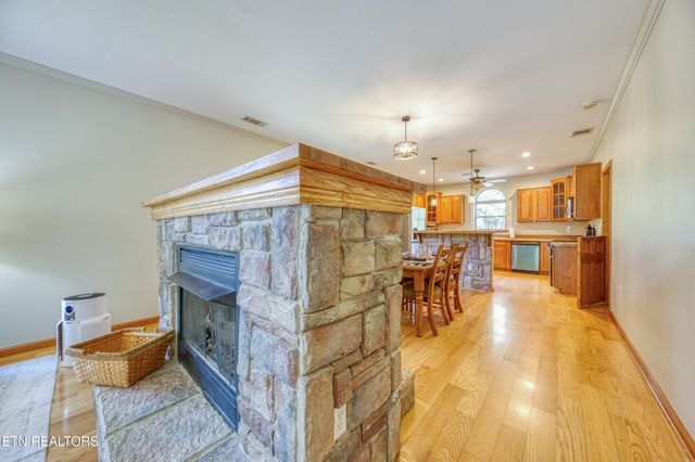 2307 Stock Creek Rd, Knoxville, TN 37920