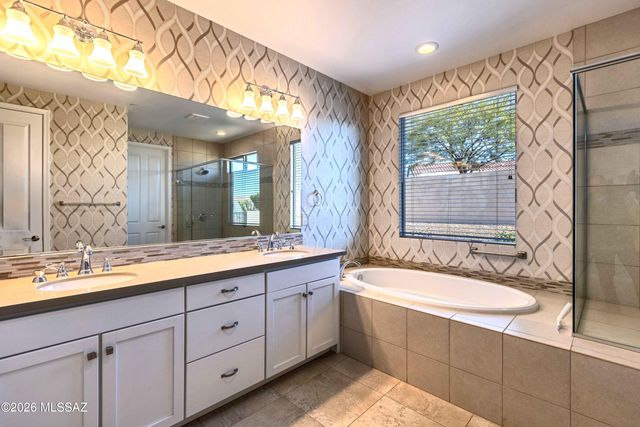 31547 S Misty Basin Road, Oracle, AZ 85623