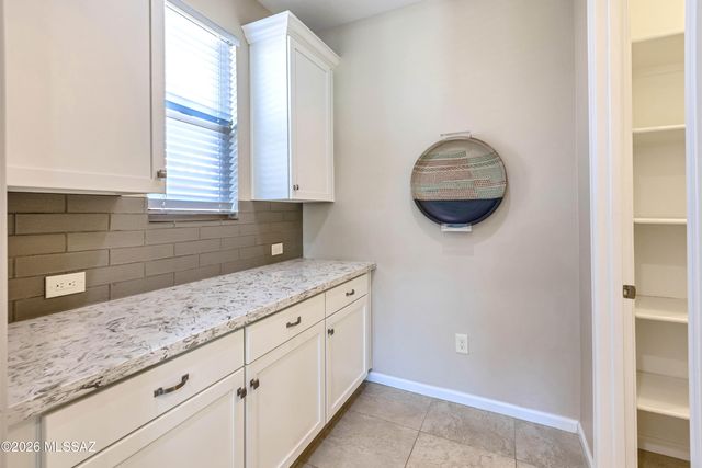 31547 S Misty Basin Road, Oracle, AZ 85623