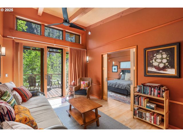 49348 MCKENZIE Hwy, Vida, OR 97488